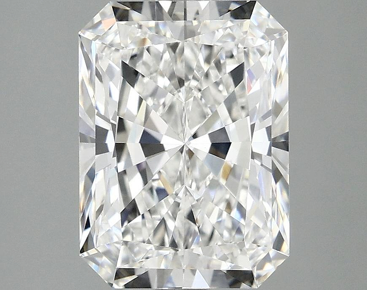 2.87 Carat Radiant Shaped Excellent Cut VS1 IGI Certified Lab Grown Diamond