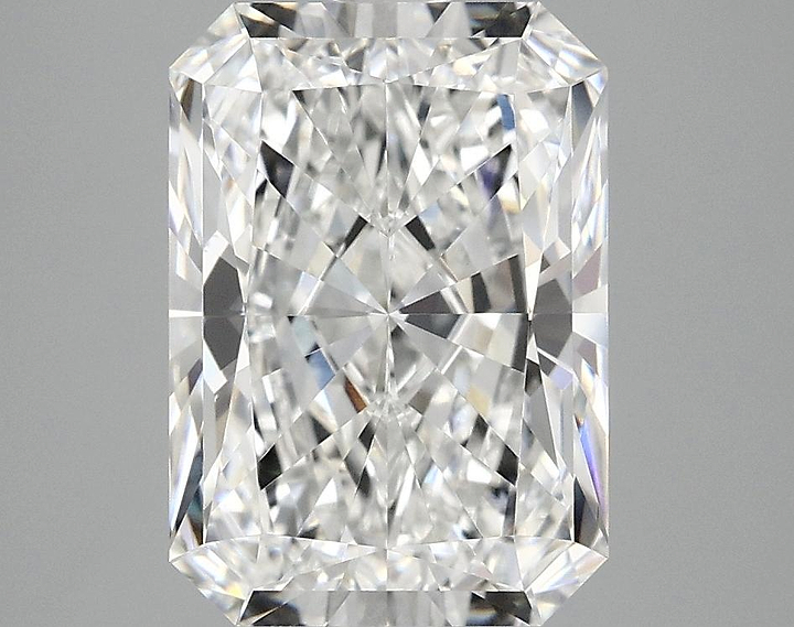 3.84 Carat Radiant Shaped Ideal Cut VVS2 IGI Certified Lab Grown Diamond