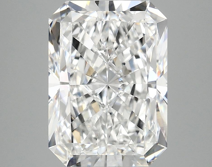 4.06 Carat Radiant Shaped Excellent Cut VS1 IGI Certified Lab Grown Diamond