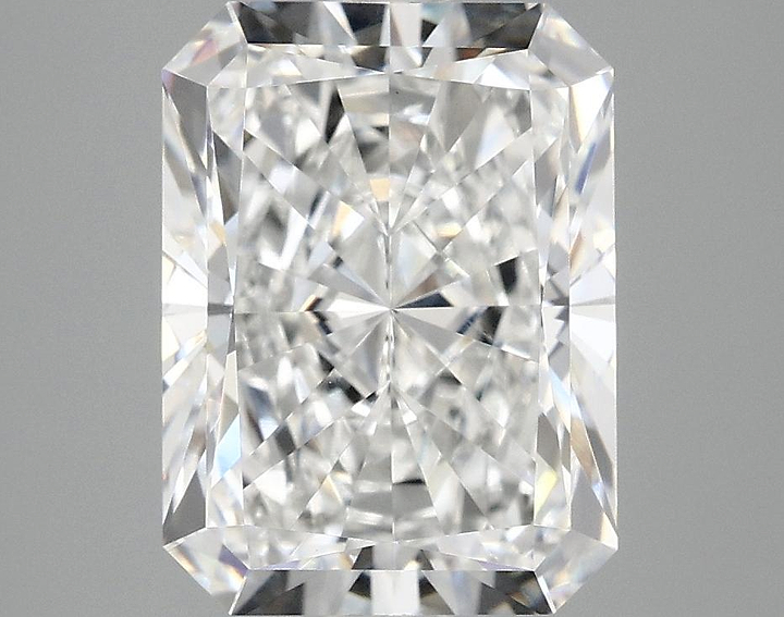 3.76 Carat Radiant Shaped Excellent Cut VVS2 IGI Certified Lab Grown Diamond
