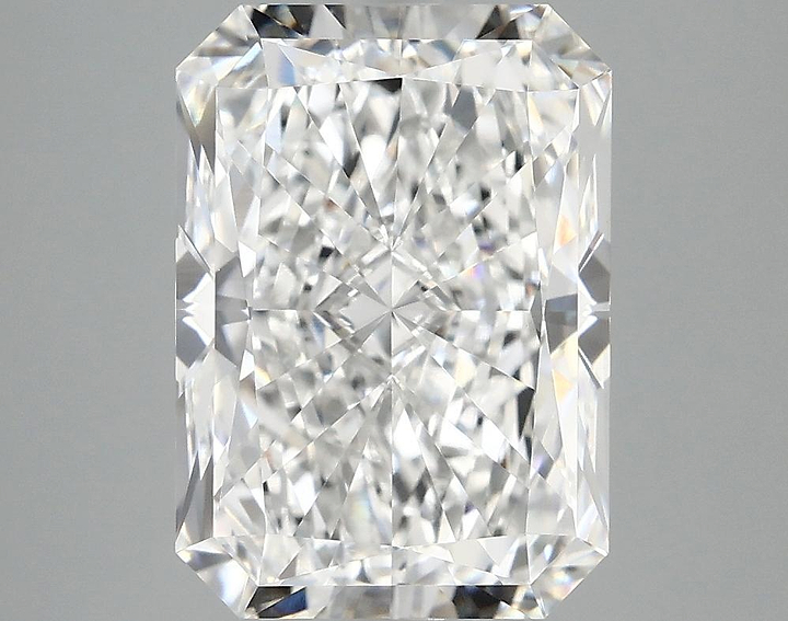 4.06 Carat Radiant Shaped Ideal Cut VVS2 IGI Certified Lab Grown Diamond