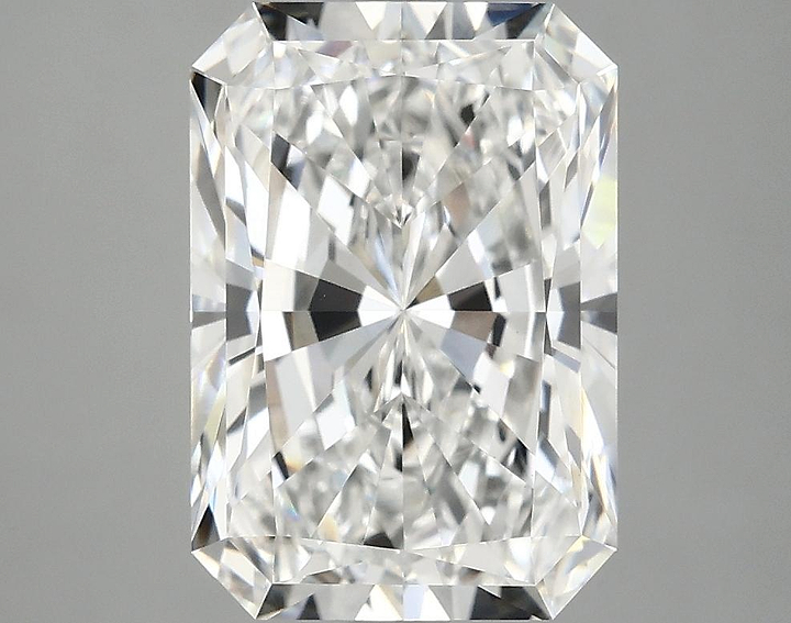 4.02 Carat Radiant Shaped Ideal Cut VVS2 IGI Certified Lab Grown Diamond