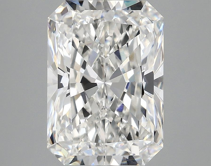 3.04 Carat Radiant Shaped Ideal Cut VVS2 IGI Certified Lab Grown Diamond