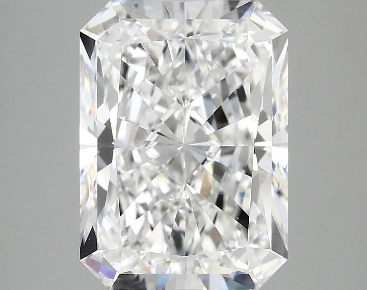 4.06 Carat Radiant Shaped Excellent Cut VS1 IGI Certified Lab Grown Diamond