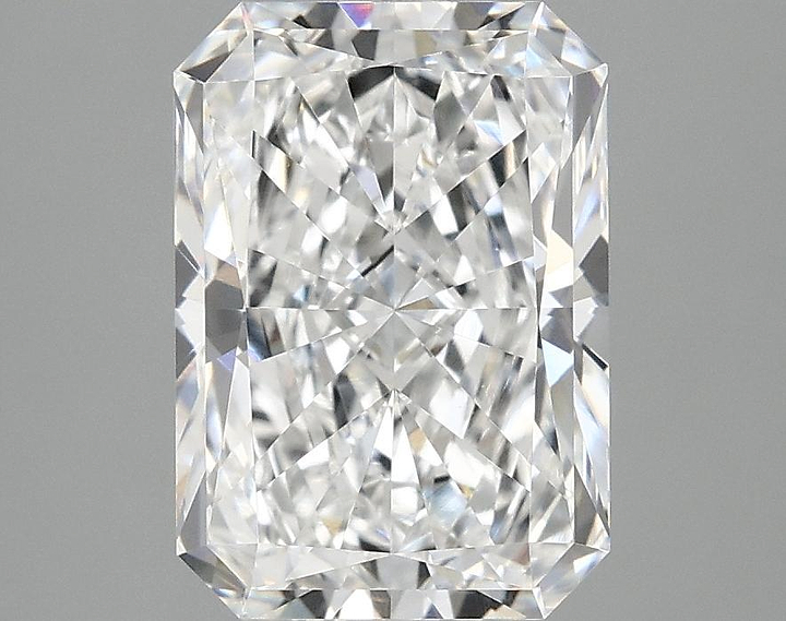 3.04 Carat Radiant Shaped Ideal Cut VVS2 IGI Certified Lab Grown Diamond