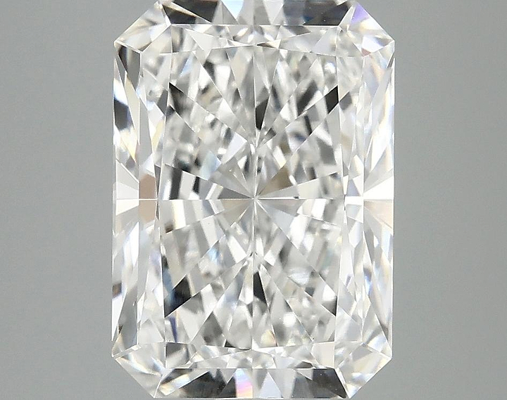 4.0 Carat Radiant Shaped Ideal Cut VVS2 IGI Certified Lab Grown Diamond