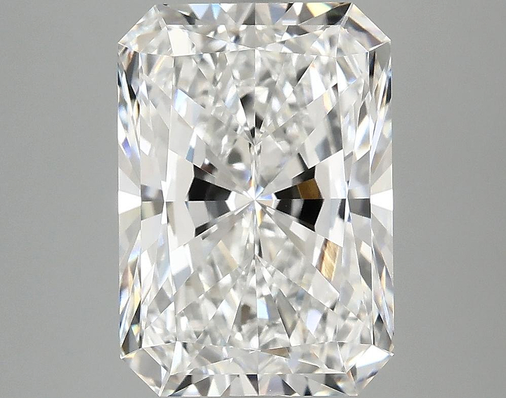 4.02 Carat Radiant Shaped Ideal Cut VVS2 IGI Certified Lab Grown Diamond