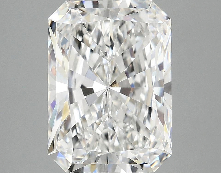 4.01 Carat Radiant Shaped Excellent Cut VS1 IGI Certified Lab Grown Diamond