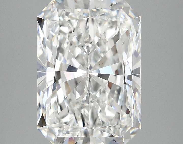 4.04 Carat Radiant Shaped Ideal Cut VS1 IGI Certified Lab Grown Diamond