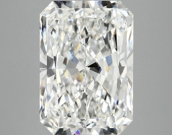 4.07 Carat Radiant Shaped Ideal Cut VS1 IGI Certified Lab Grown Diamond