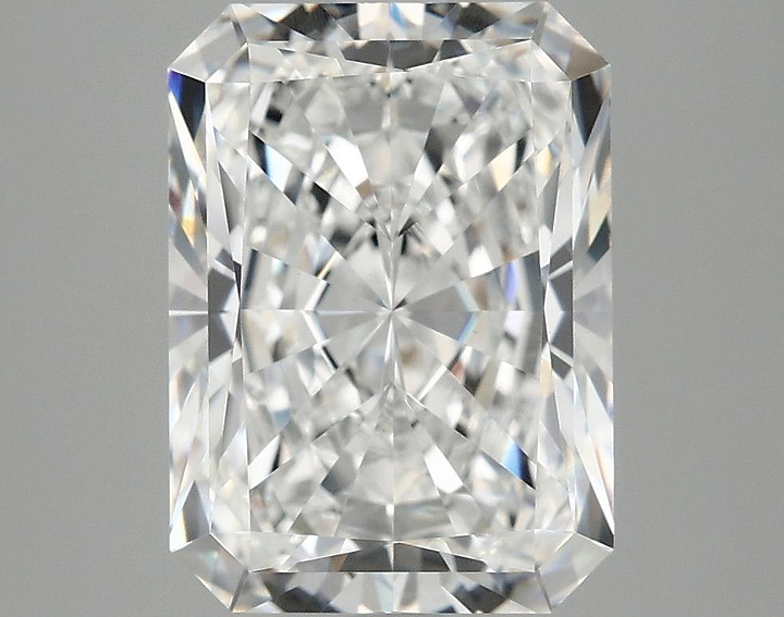 4.1 Carat Radiant Shaped Excellent Cut VVS2 IGI Certified Lab Grown Diamond