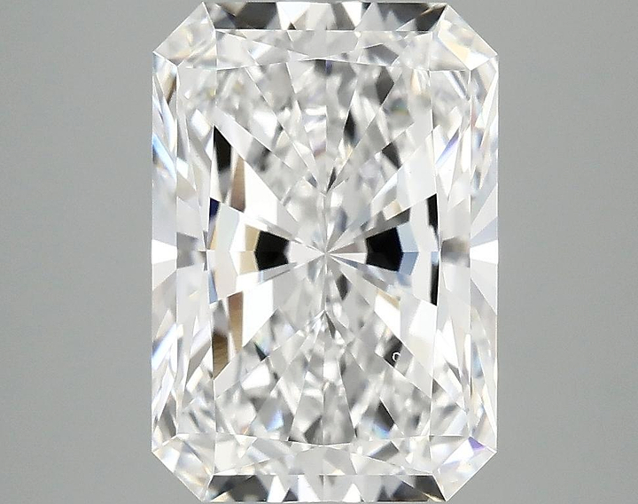 3.92 Carat Radiant Shaped Ideal Cut VS1 IGI Certified Lab Grown Diamond