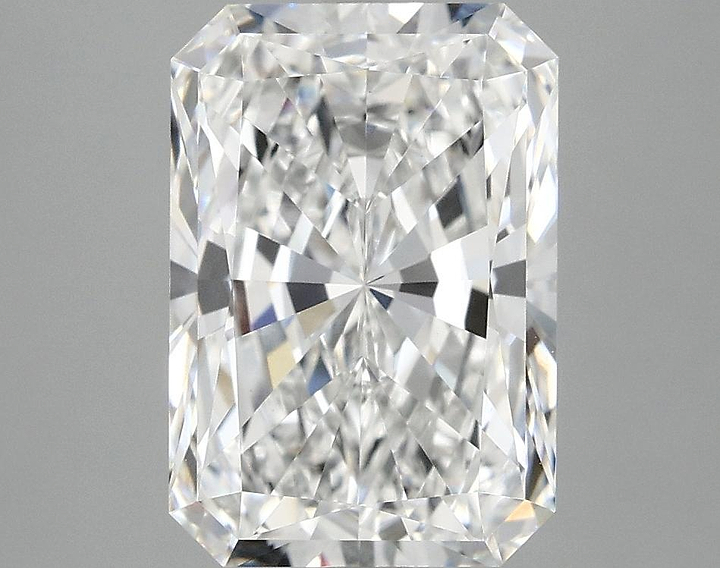 3.81 Carat Radiant Shaped Ideal Cut VVS2 IGI Certified Lab Grown Diamond