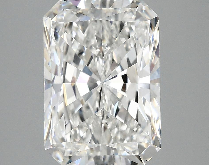 4.06 Carat Radiant Shaped Ideal Cut VS1 IGI Certified Lab Grown Diamond