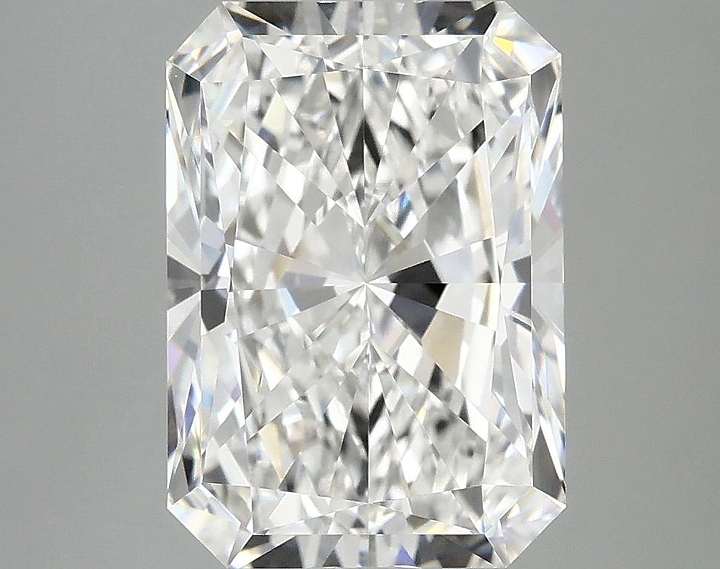 4.09 Carat Radiant Shaped Ideal Cut VVS2 IGI Certified Lab Grown Diamond