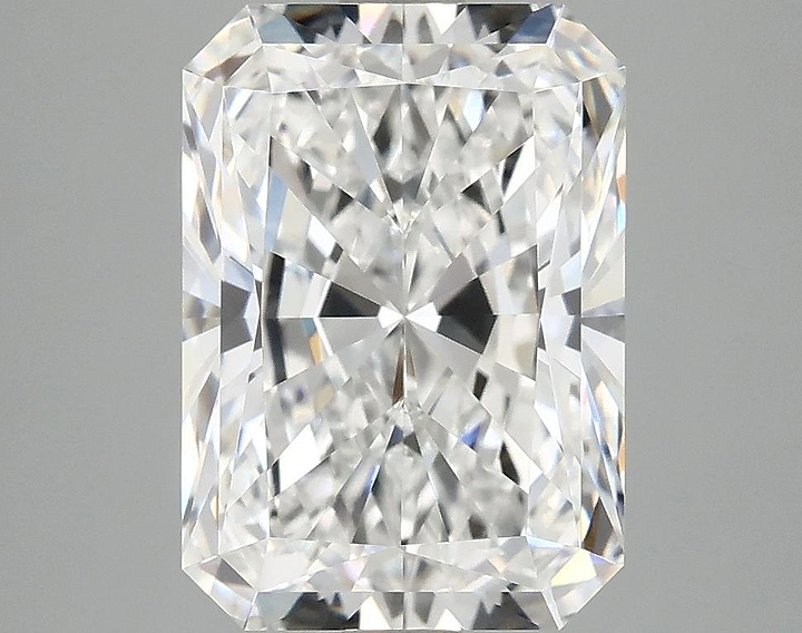 4.1 Carat Radiant Shaped Ideal Cut VVS2 IGI Certified Lab Grown Diamond