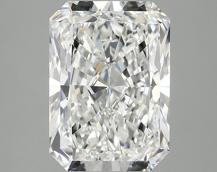 3.07 Carat Radiant Shaped Ideal Cut VVS2 IGI Certified Lab Grown Diamond