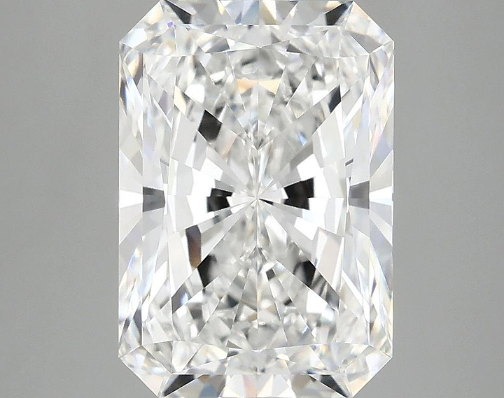 4.07 Carat Radiant Shaped Ideal Cut VVS2 IGI Certified Lab Grown Diamond