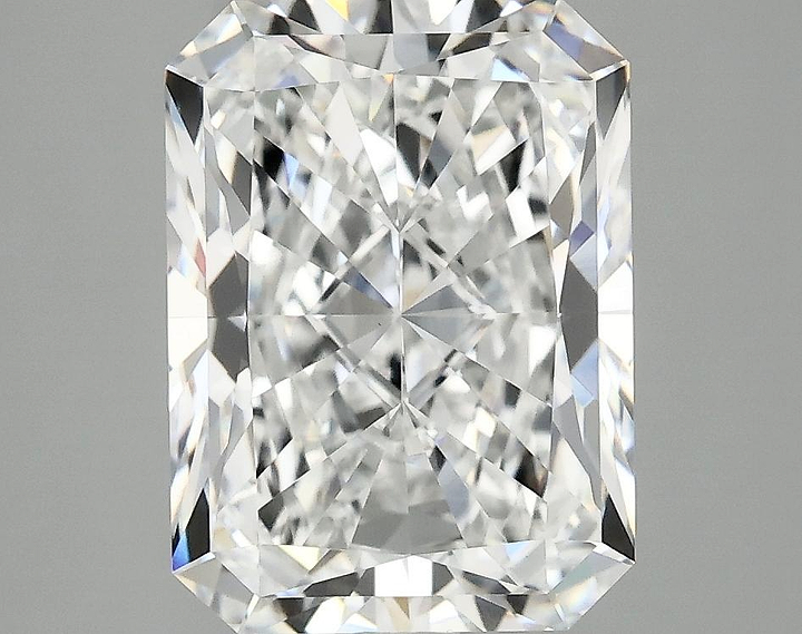 4.09 Carat Radiant Shaped Excellent Cut VVS2 IGI Certified Lab Grown Diamond