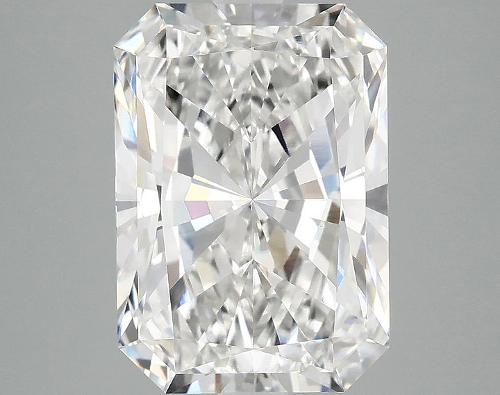 3.94 Carat Radiant Shaped Ideal Cut VVS2 IGI Certified Lab Grown Diamond