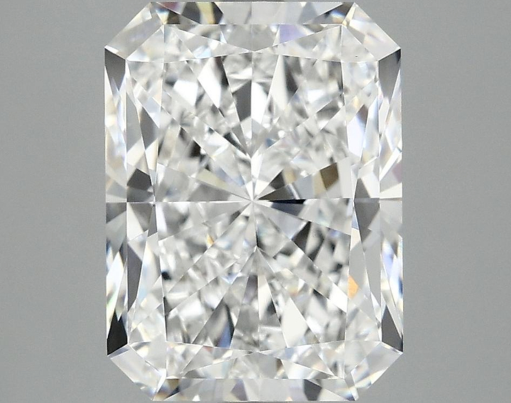 4.17 Carat Radiant Shaped Excellent Cut VS1 IGI Certified Lab Grown Diamond