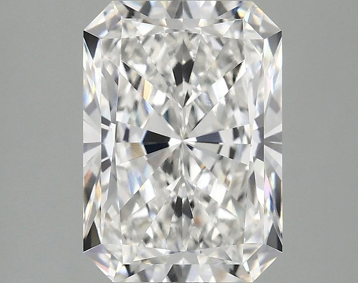 3.02 Carat Radiant Shaped Ideal Cut VVS2 IGI Certified Lab Grown Diamond
