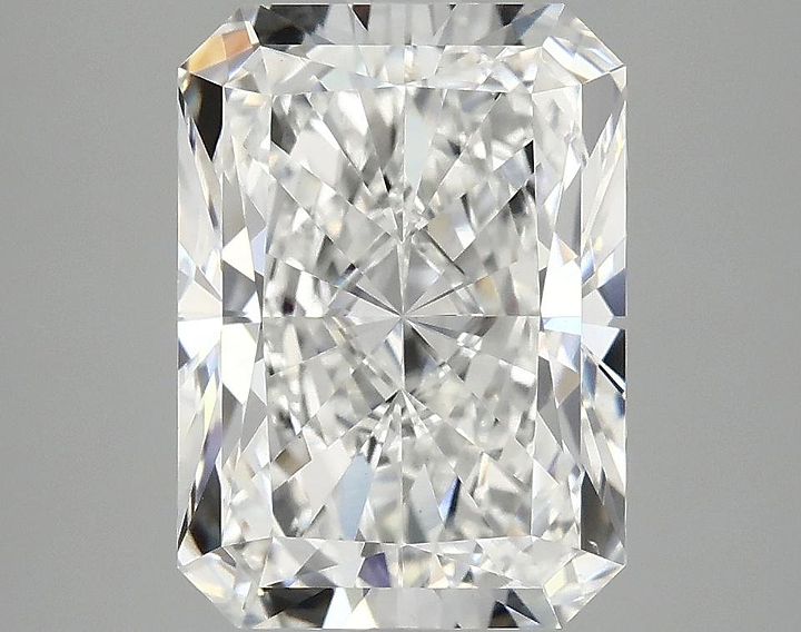 3.91 Carat Radiant Shaped Excellent Cut VS1 IGI Certified Lab Grown Diamond