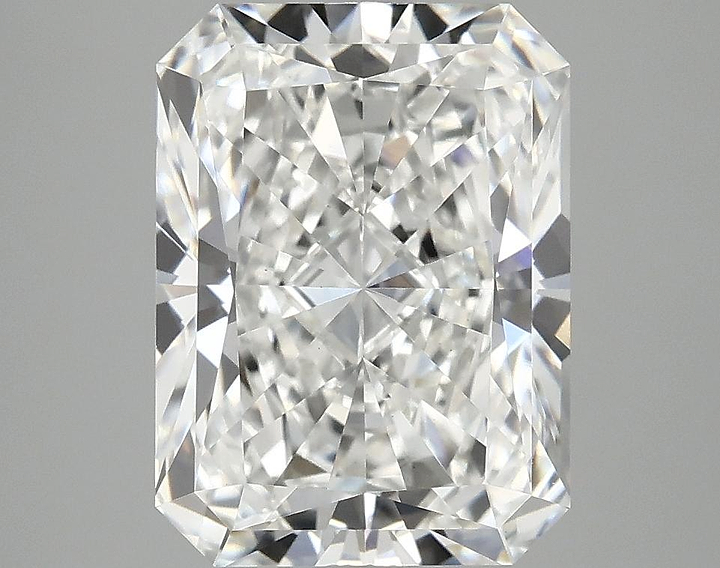 3.98 Carat Radiant Shaped Excellent Cut VS1 IGI Certified Lab Grown Diamond