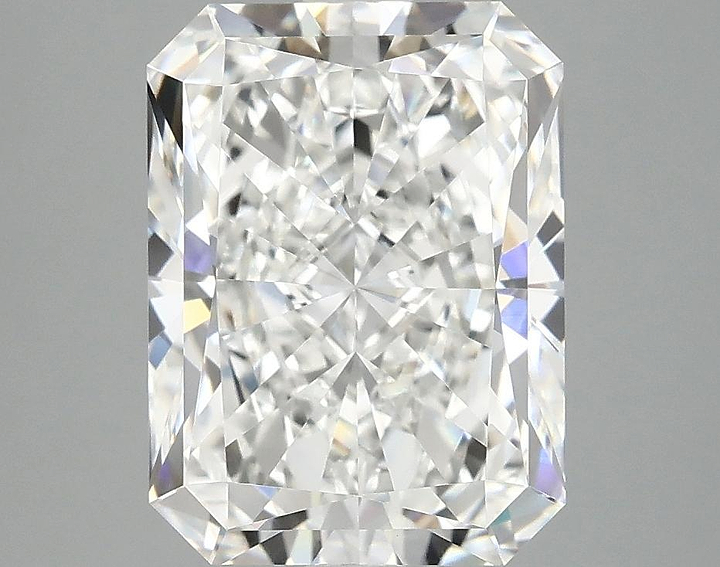 4.05 Carat Radiant Shaped Excellent Cut VVS2 IGI Certified Lab Grown Diamond