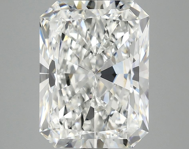 3.98 Carat Radiant Shaped Excellent Cut VVS2 IGI Certified Lab Grown Diamond
