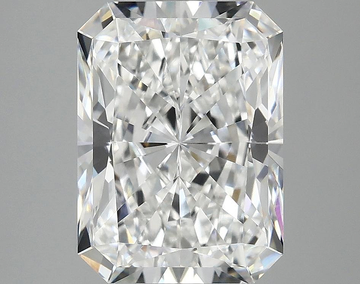 4.09 Carat Radiant Shaped Excellent Cut VVS2 IGI Certified Lab Grown Diamond