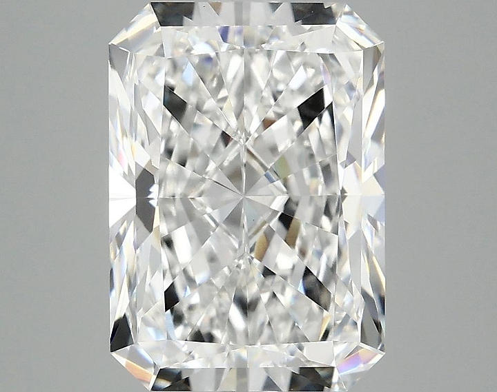 4.03 Carat Radiant Shaped Ideal Cut VVS2 IGI Certified Lab Grown Diamond