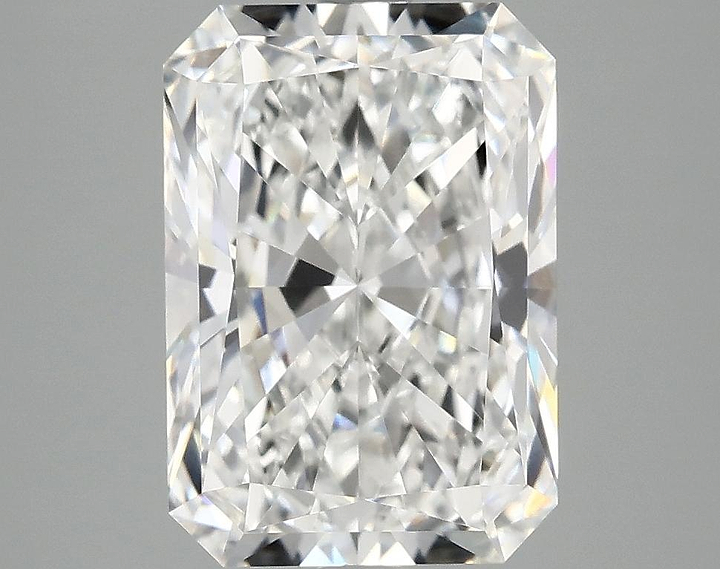 3.93 Carat Radiant Shaped Ideal Cut VVS2 IGI Certified Lab Grown Diamond