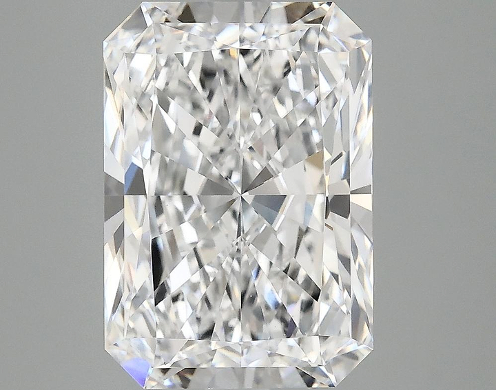 4.19 Carat Radiant Shaped Ideal Cut VS1 IGI Certified Lab Grown Diamond