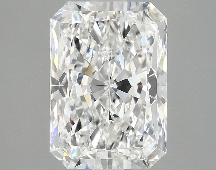 3.07 Carat Radiant Shaped Ideal Cut VVS2 IGI Certified Lab Grown Diamond