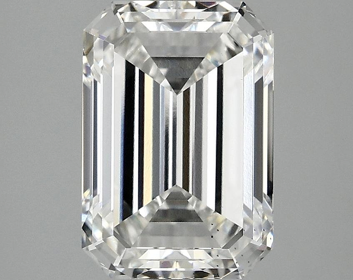 3.01 Carat Emerald Shaped Ideal Cut VS2 IGI Certified Lab Grown Diamond