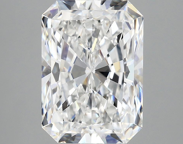 4.04 Carat Radiant Shaped Ideal Cut VVS2 IGI Certified Lab Grown Diamond