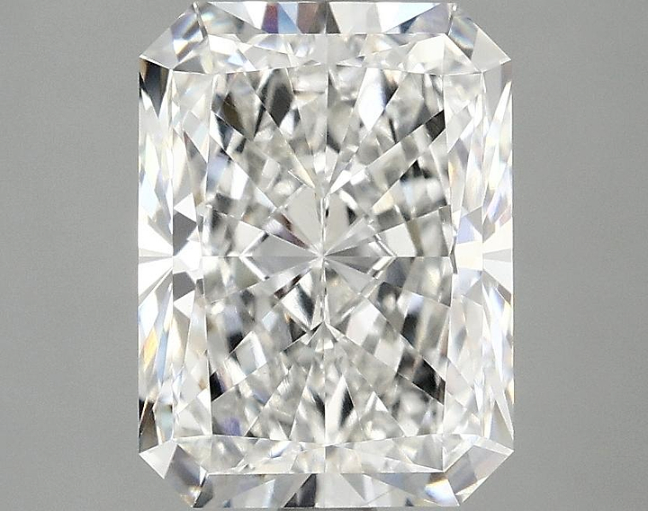2.9 Carat Radiant Shaped Excellent Cut VVS2 IGI Certified Lab Grown Diamond