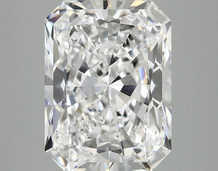 4.08 Carat Radiant Shaped Excellent Cut VVS2 IGI Certified Lab Grown Diamond