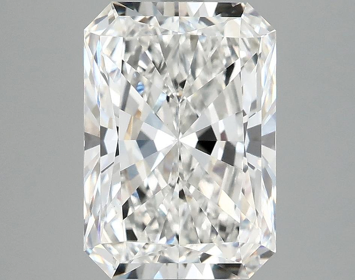 3.94 Carat Radiant Shaped Ideal Cut VVS2 IGI Certified Lab Grown Diamond