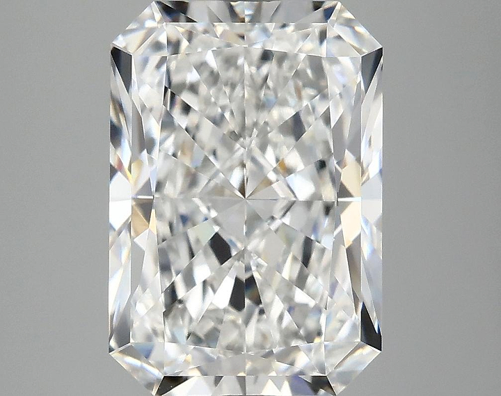 4.02 Carat Radiant Shaped Ideal Cut VVS2 IGI Certified Lab Grown Diamond