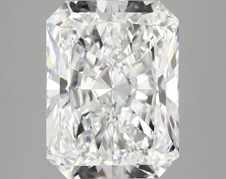 3.0 Carat Radiant Shaped Excellent Cut VS2 IGI Certified Lab Grown Diamond