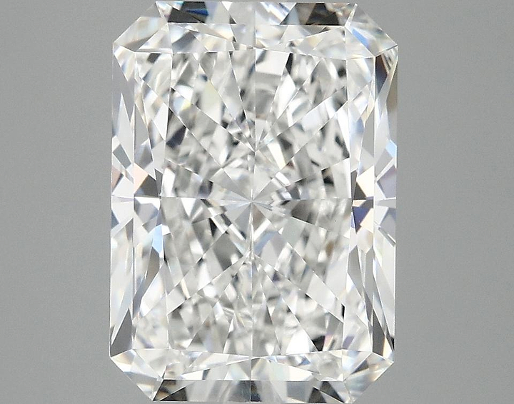 4.05 Carat Radiant Shaped Ideal Cut VS1 IGI Certified Lab Grown Diamond