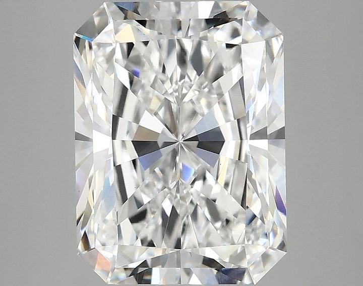 4.07 Carat Radiant Shaped Excellent Cut VVS2 IGI Certified Lab Grown Diamond
