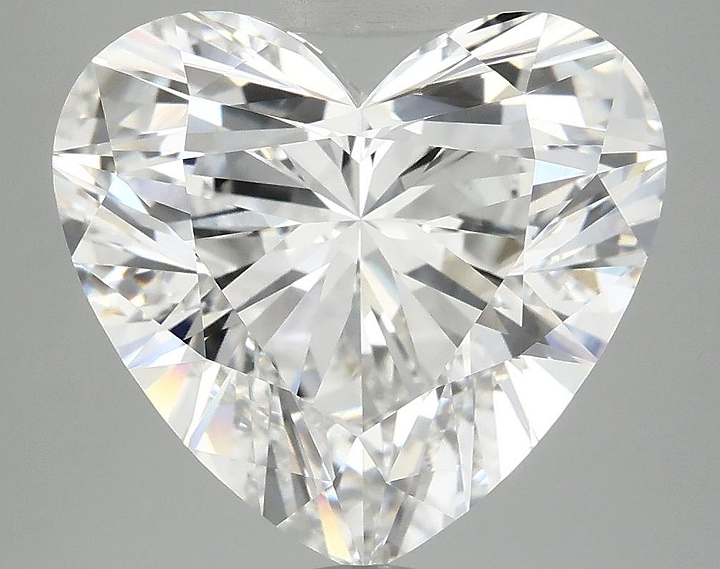 6.03 Carat Heart Shaped Ideal Cut VS1 IGI Certified Lab Grown Diamond