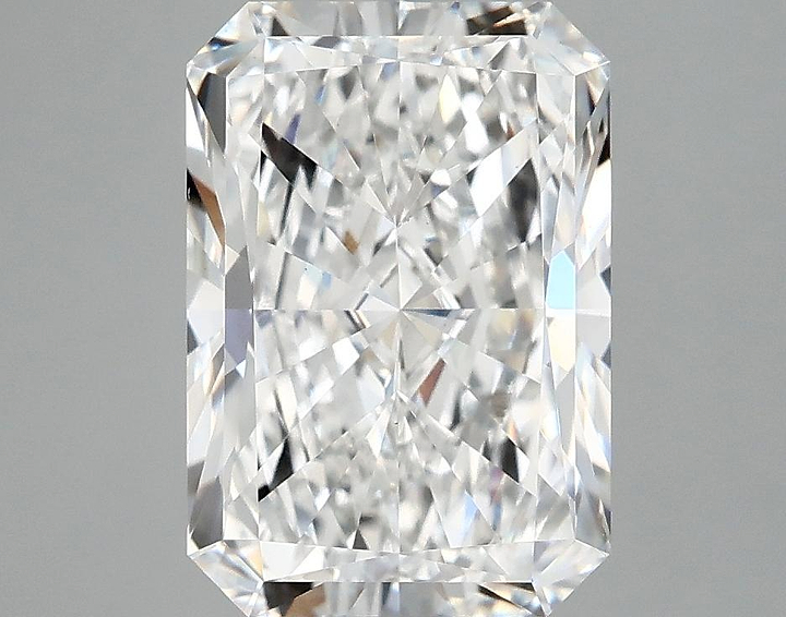 3.91 Carat Radiant Shaped Ideal Cut VS1 IGI Certified Lab Grown Diamond