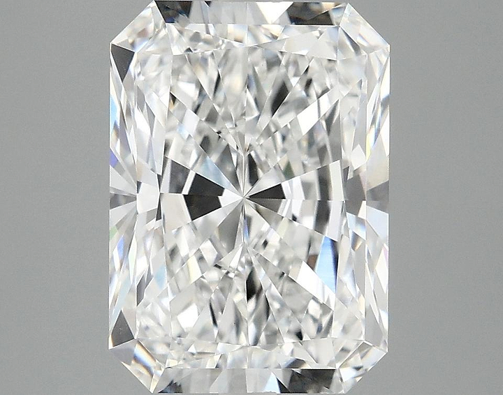 4.06 Carat Radiant Shaped Ideal Cut VVS2 IGI Certified Lab Grown Diamond