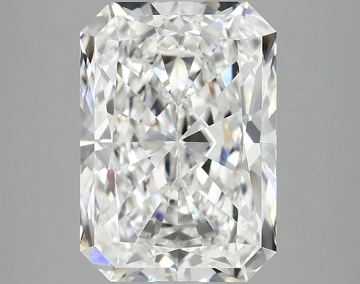4.05 Carat Radiant Shaped Ideal Cut VS1 IGI Certified Lab Grown Diamond