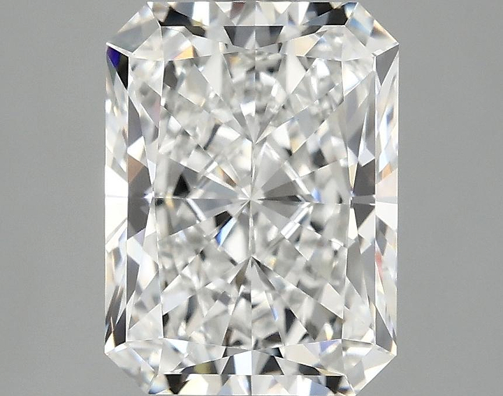 3.01 Carat Radiant Shaped Excellent Cut VS1 IGI Certified Lab Grown Diamond