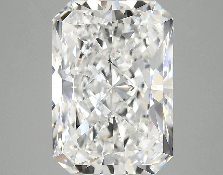 4.04 Carat Radiant Shaped Ideal Cut VVS2 IGI Certified Lab Grown Diamond